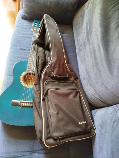 Sprzedam gitarę 3/4