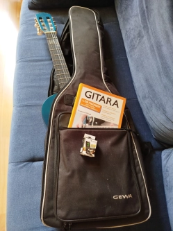 Sprzedam gitarę 3/4