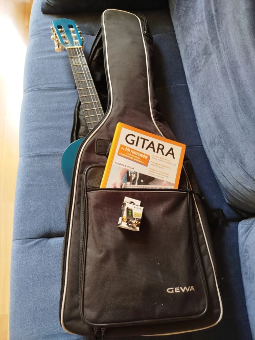 Sprzedam gitarę 3/4