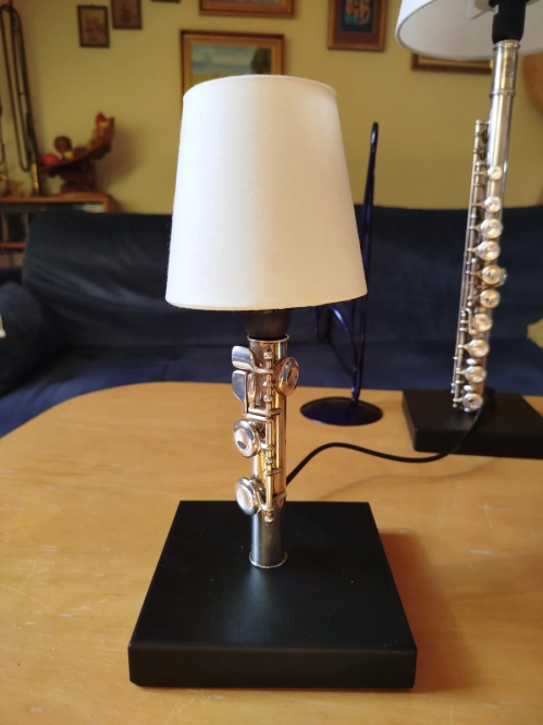 Mała lampka z części fletu