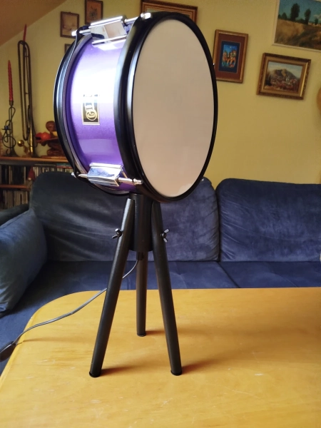 Piękna lampka z bębenka